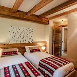 Hellochalet - Seventy One - Larger Family In The Center